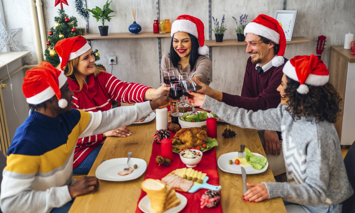 Big Family Christmas Party Ideas 19 Joyful Christmas Party Ideas For