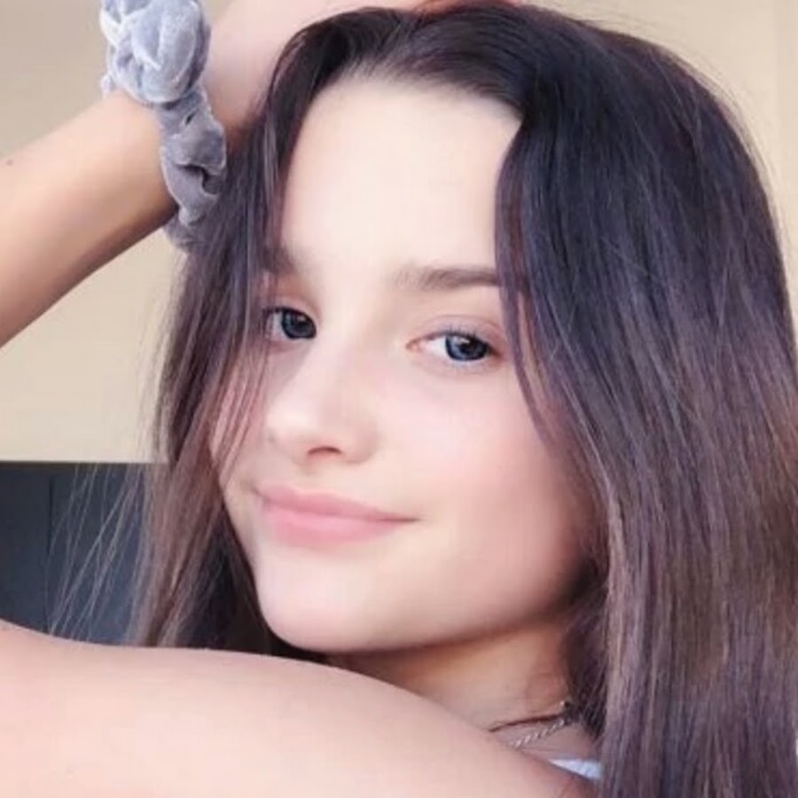 7 Celebrities You Never Imagined in These Roles