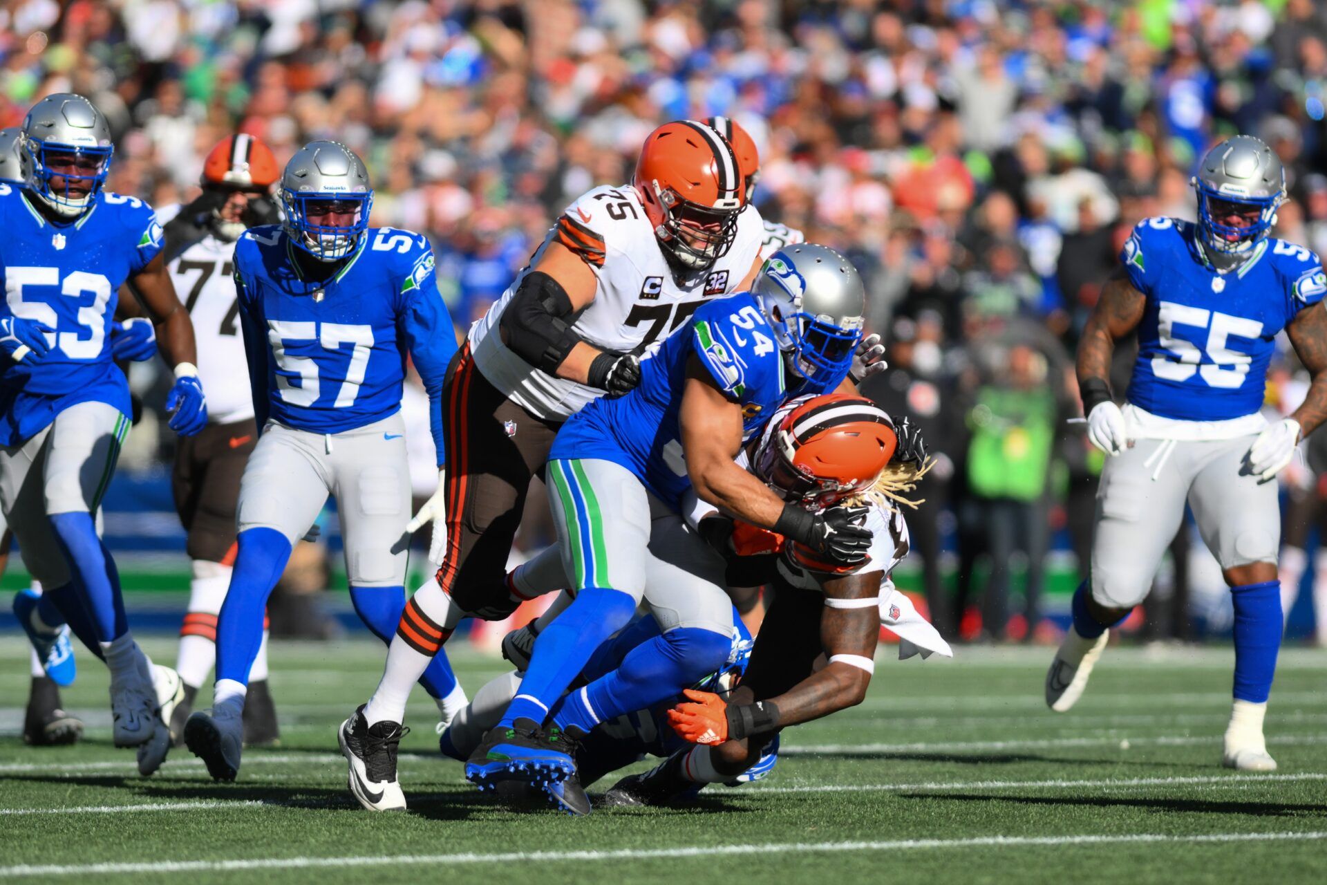 NFL Football Teams Playing Today: Top Matchups and Schedules